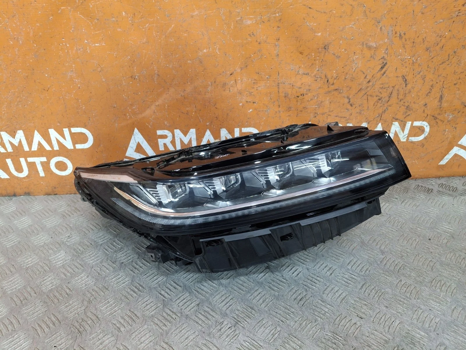 Фара EXEED LX 2019-нв