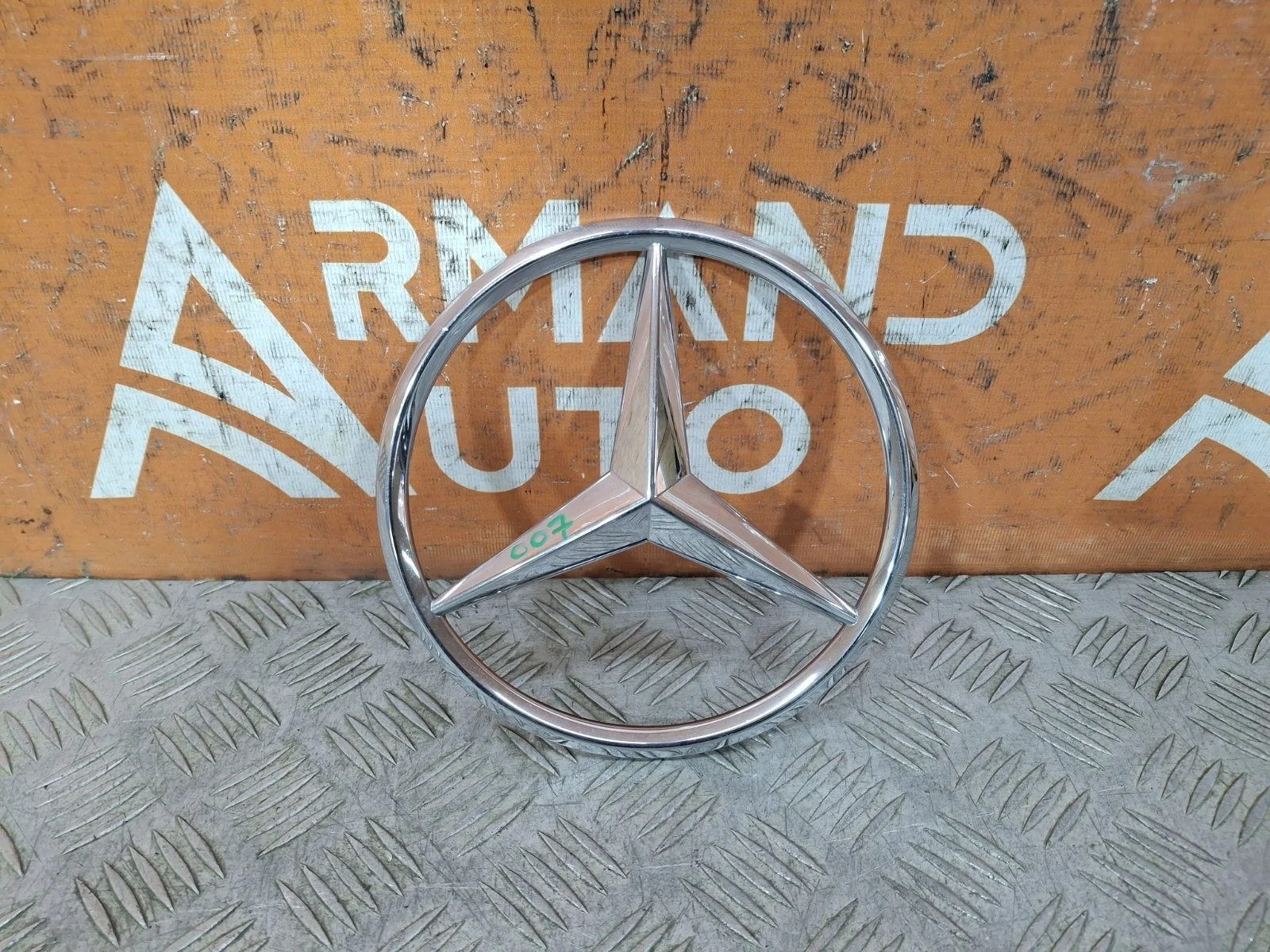 Эмблема Mercedes -Class 2014-2018 W205