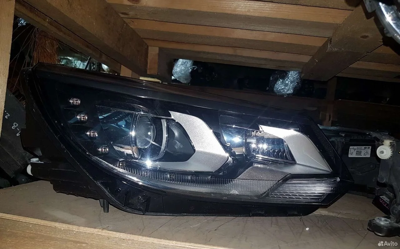 Фара передняя тигуан фонарь vw tiguan 5n1941752