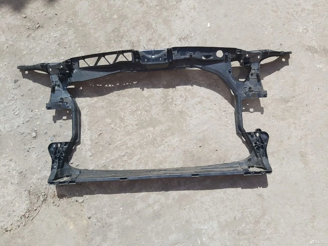 Панель радиаторов(телевизор) для ауди а6 с7