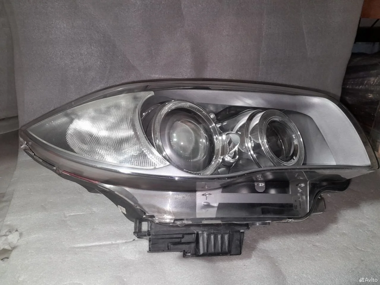 Фара 63117181290 ксенон bmw 1 e87 е81 е82 е88