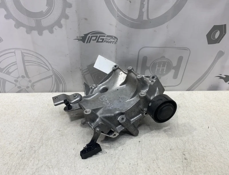 Кронштейн компрессора кондиционера Mercedes-benz GLC 2016 X253