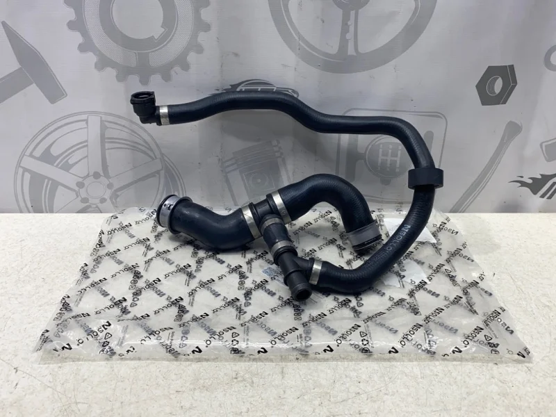 Патрубок ож Mercedes-benz W204