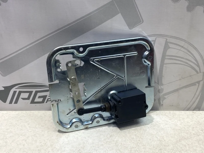 Привод замка крышки багажника нижний BMW X5 2005 E53