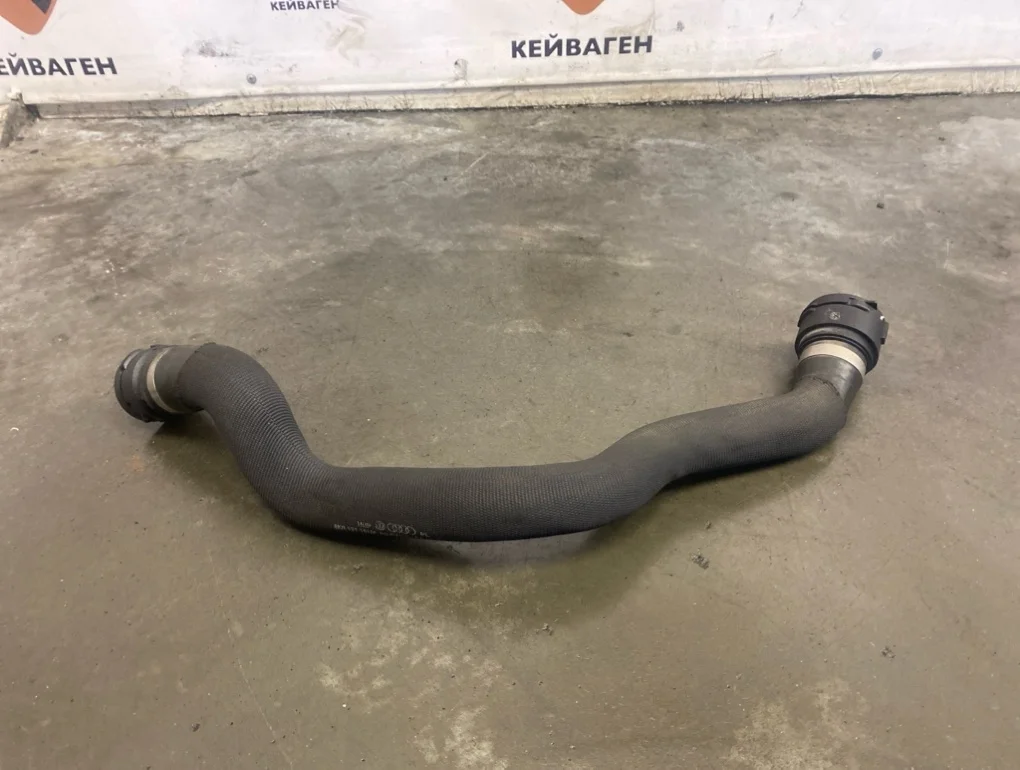 Патрубок системы охлаждения Audi A4 2008 B8