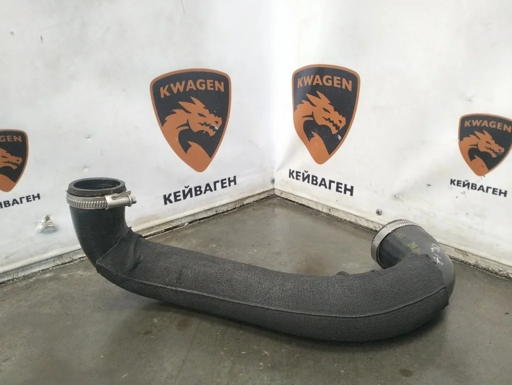 Патрубок интеркулера Audi A6 2017 C7