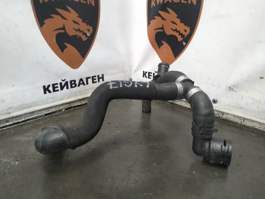 Патрубок системы охлаждения Audi A6 2017 C7