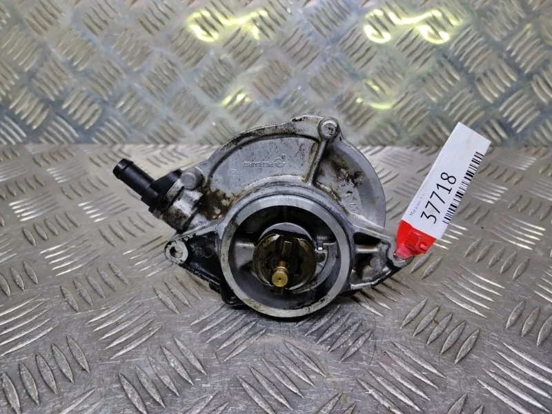 Вакуумный насос Audi Q7 1