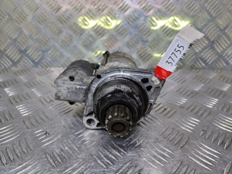 Стартер Volkswagen Passat