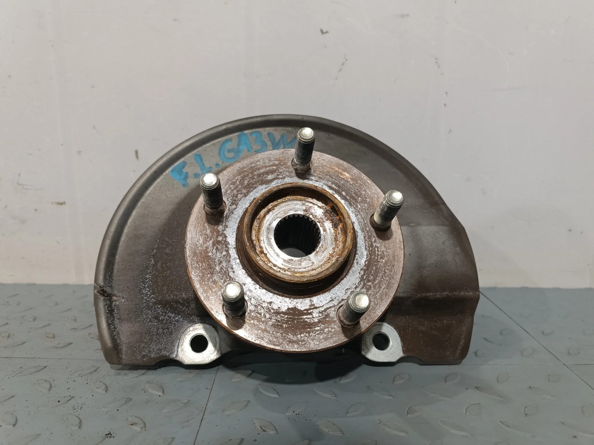 СТУПИЦА MITSUBISHI ПЕРЕД ЛЕВО 3870A011