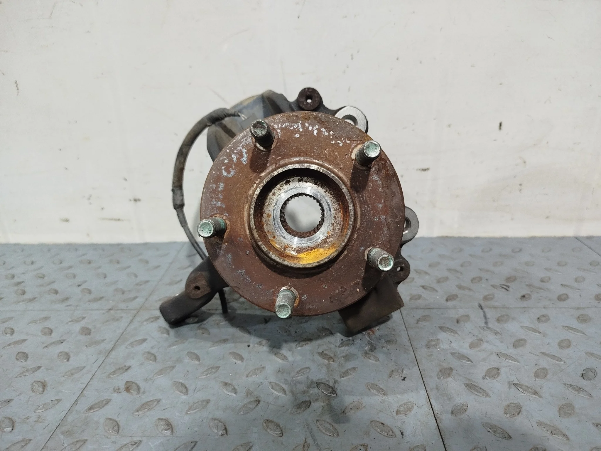 СТУПИЦА MAZDA ПЕРЕД ПРАВО C23633060A