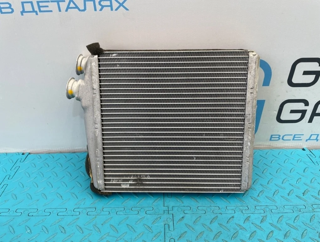 Радиатор печки Volvo Xc60 2012 30767275 DZ B4204T7 2.0