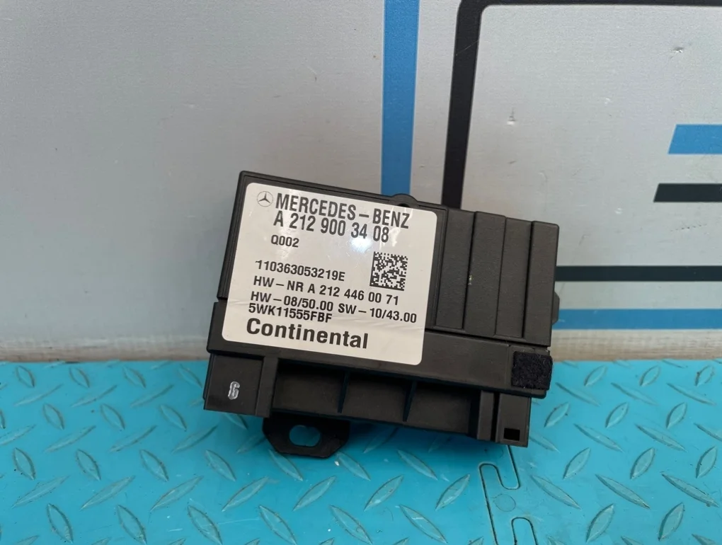 Блок электронный Mercedes-Benz C-Class 2012 A2129003408 W204 271.820 1.8
