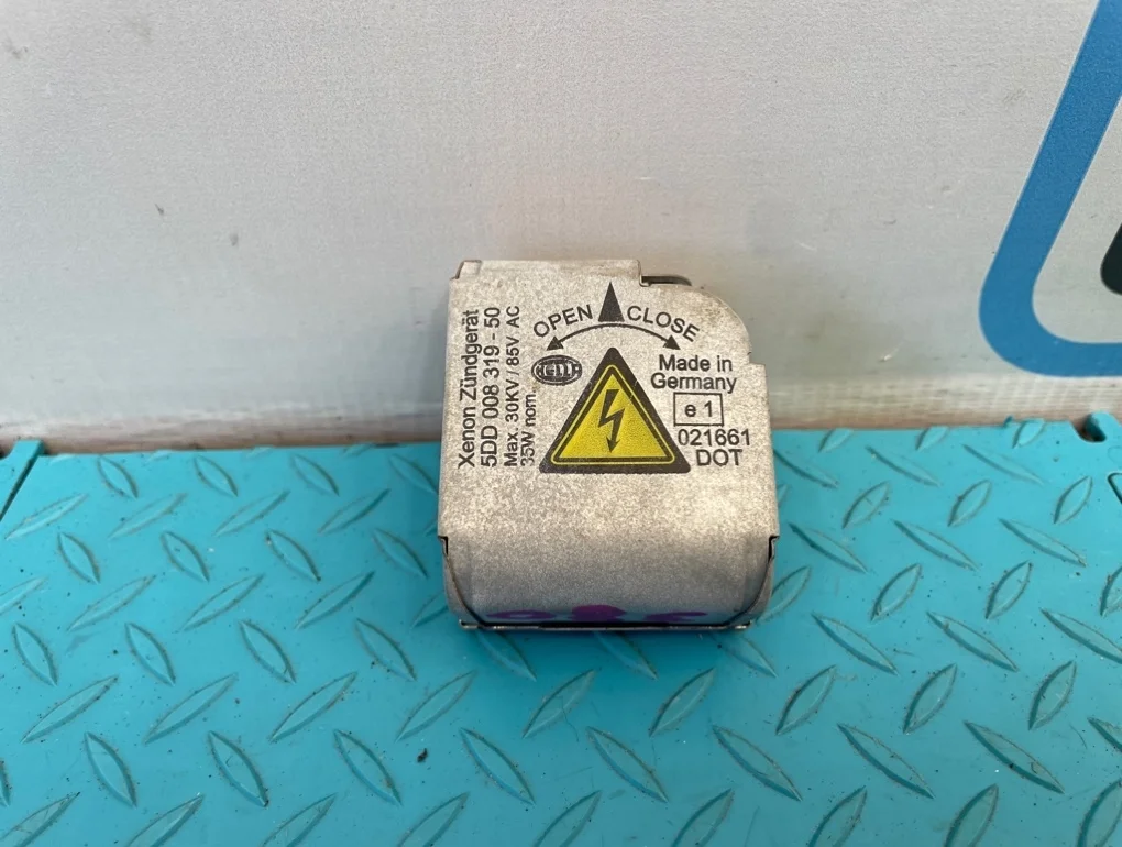 Блок розжига ксенона Mercedes-Benz Cls-Class 2009 A0028202526 W219 272.964 3.5