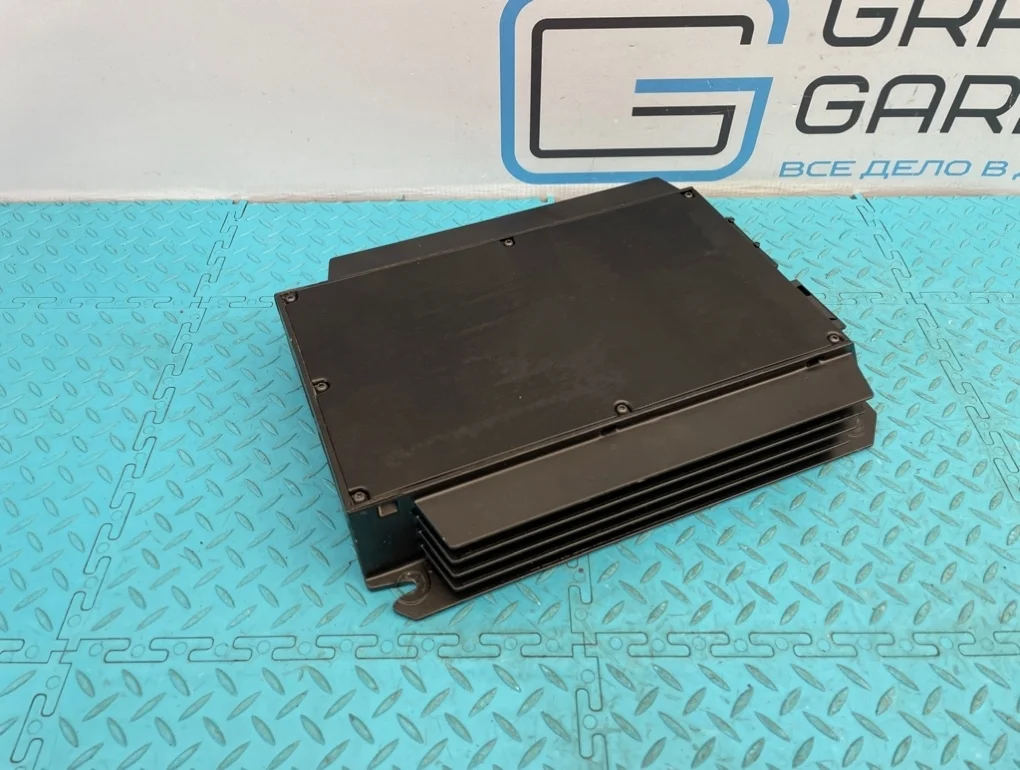 Усилитель звука Land Rover Range Rover 2003 XQK000030 L322 M62B44 4.4