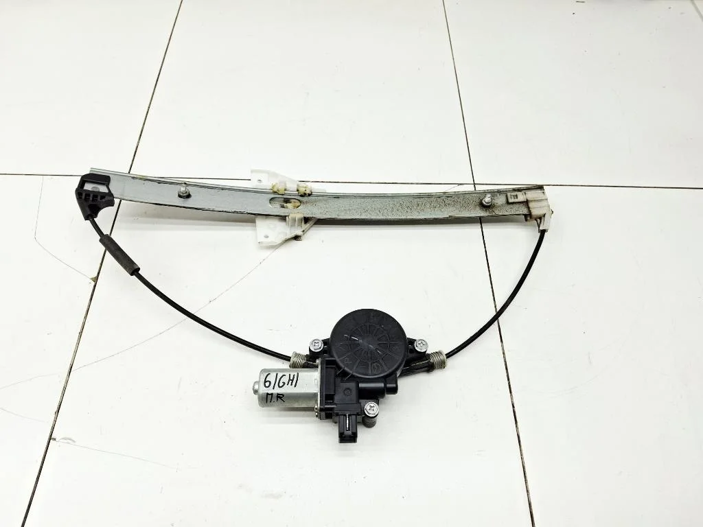 Стеклоподъемник передний правый Mazda 6 2009 GH