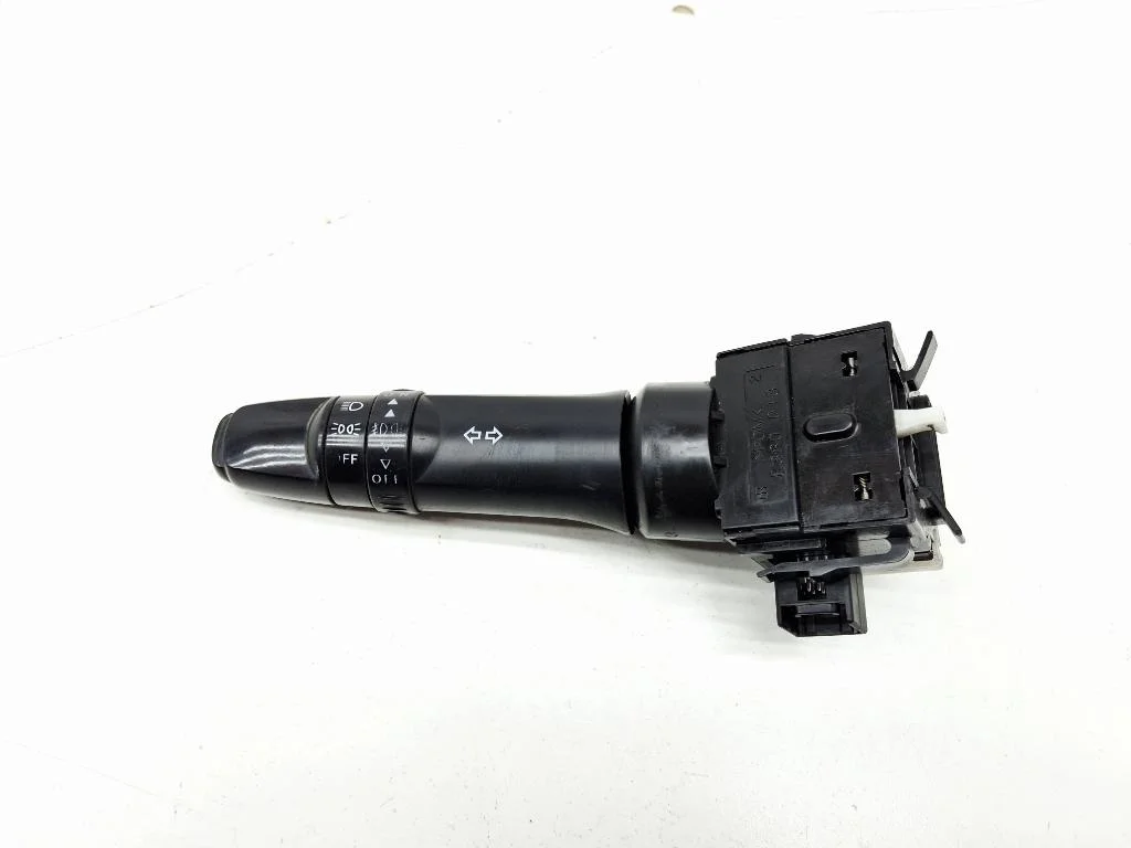 Переключатель поворотов подрулевой Mitsubishi L200 2012 KA, KB