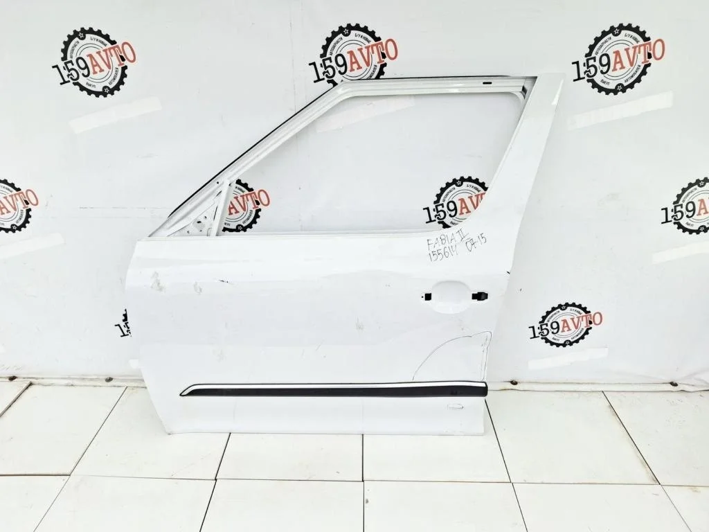 Дверь передняя левая Skoda Fabia 2 5J