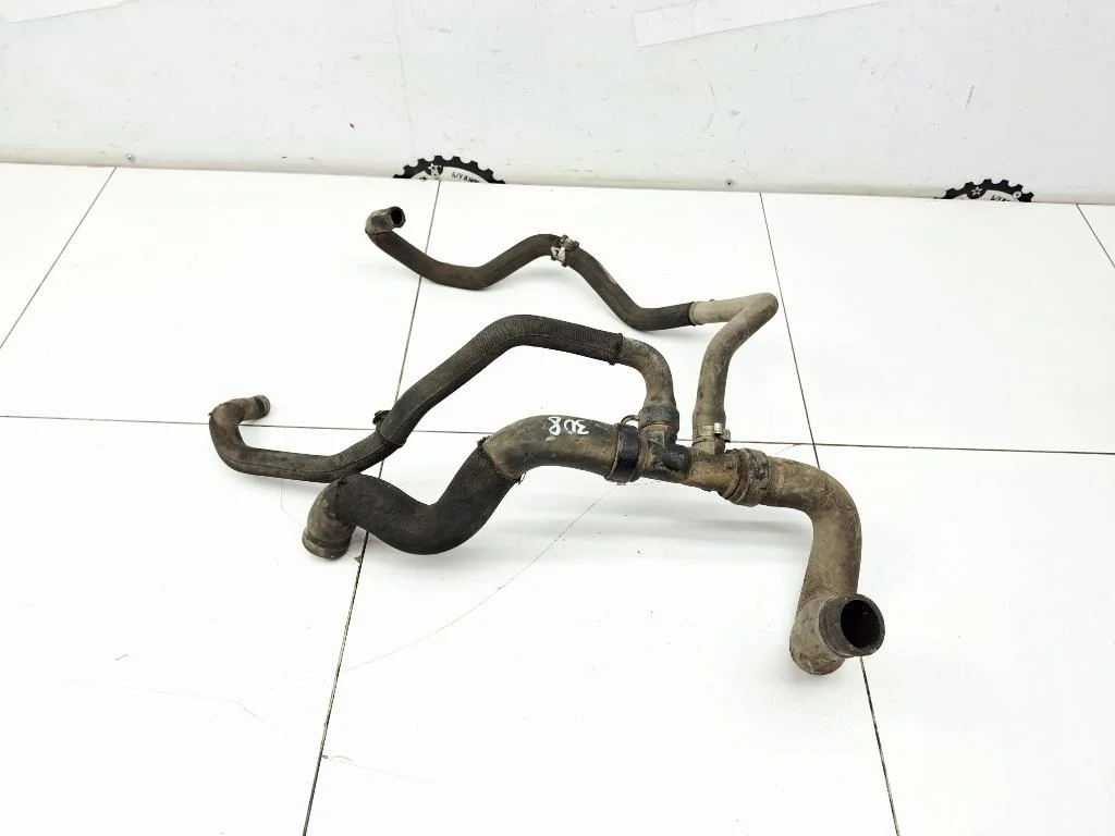 Патрубок радиатора Peugeot 308 2010 T7