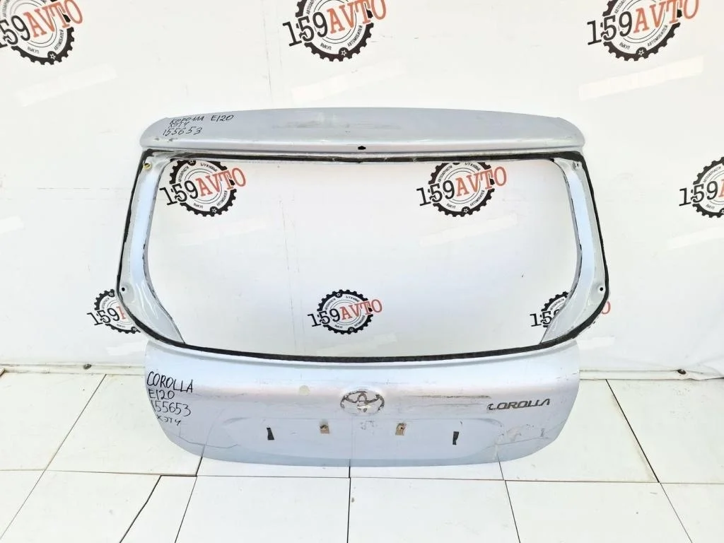 Дверь багажника Toyota Corolla E120