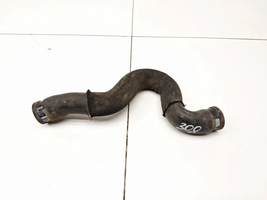 Патрубок радиатора Peugeot 308 2010 T7