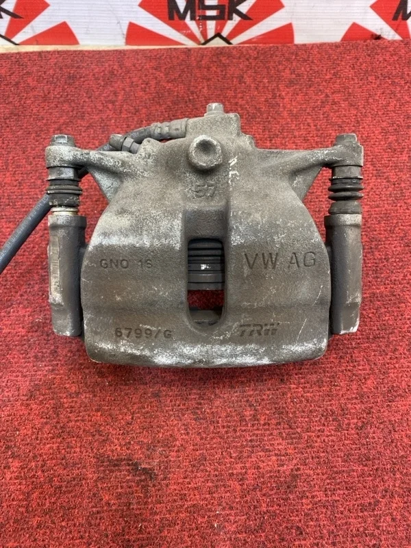 Тормозной суппорт Volkswagen Tiguan 2020 8V0615124D 2 CZD, передний правый