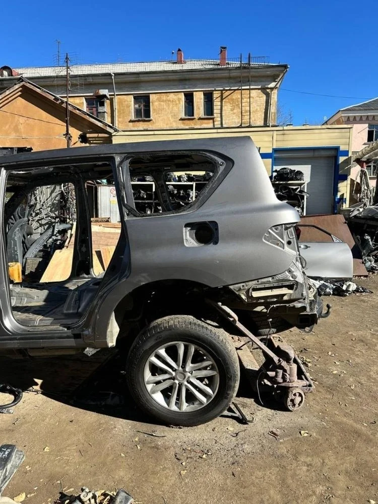 Крыло заднее Nissan Patrol 2011 781011LB9A Y62 VK56VD, левое