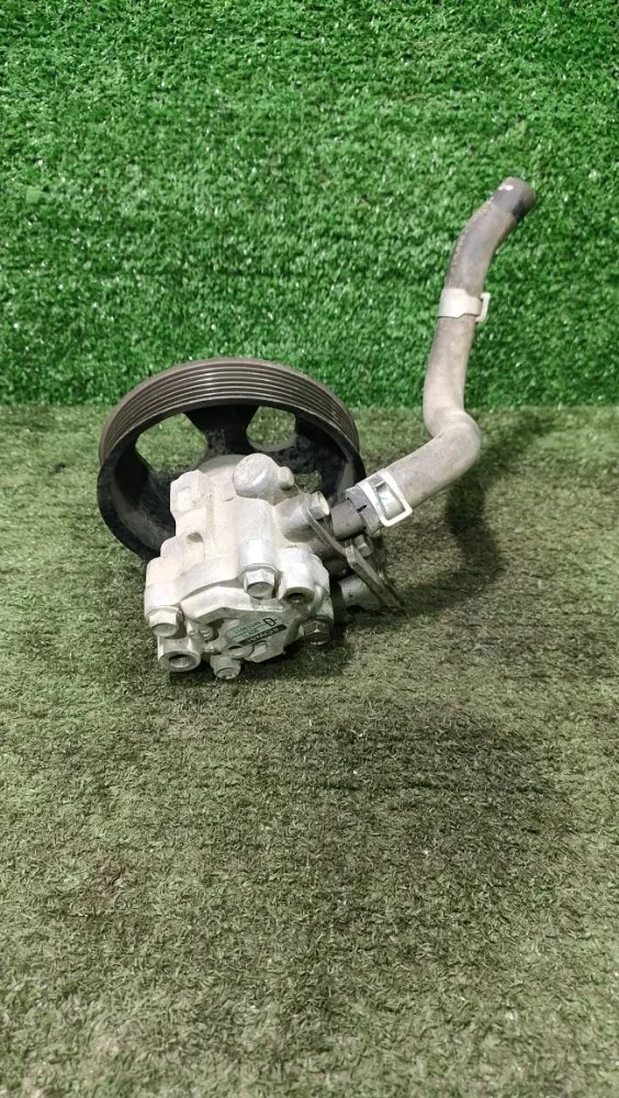 Насос гидроусилителя Nissan Patrol 2011 491101LA0B Y62 VK56VD