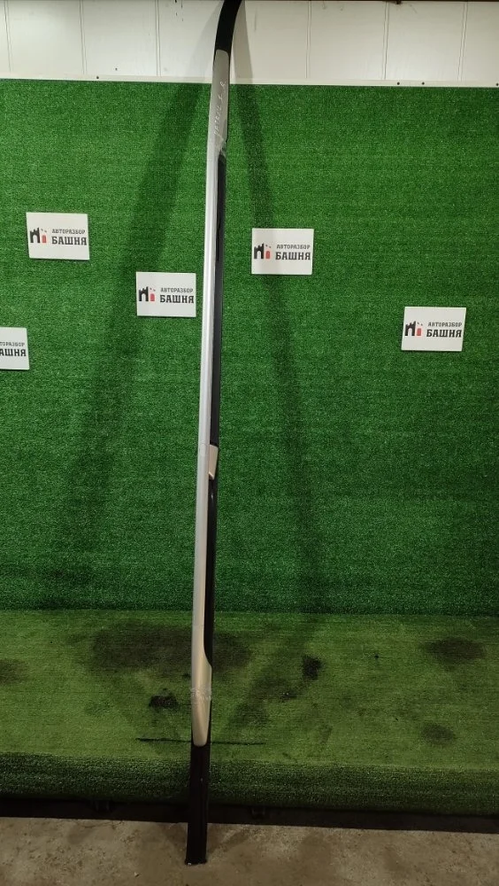 Рейлинг Nissan Patrol 2011 738201LA0A Y62 VK56VD, правый