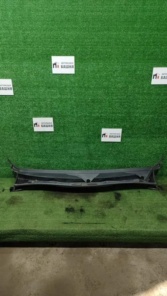 Жабо Nissan Patrol 2011 668621LA0A Y62 VK56VD