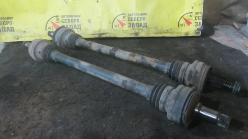 Привод Mercedes Glk-Class A2123501810 X204 272, задний