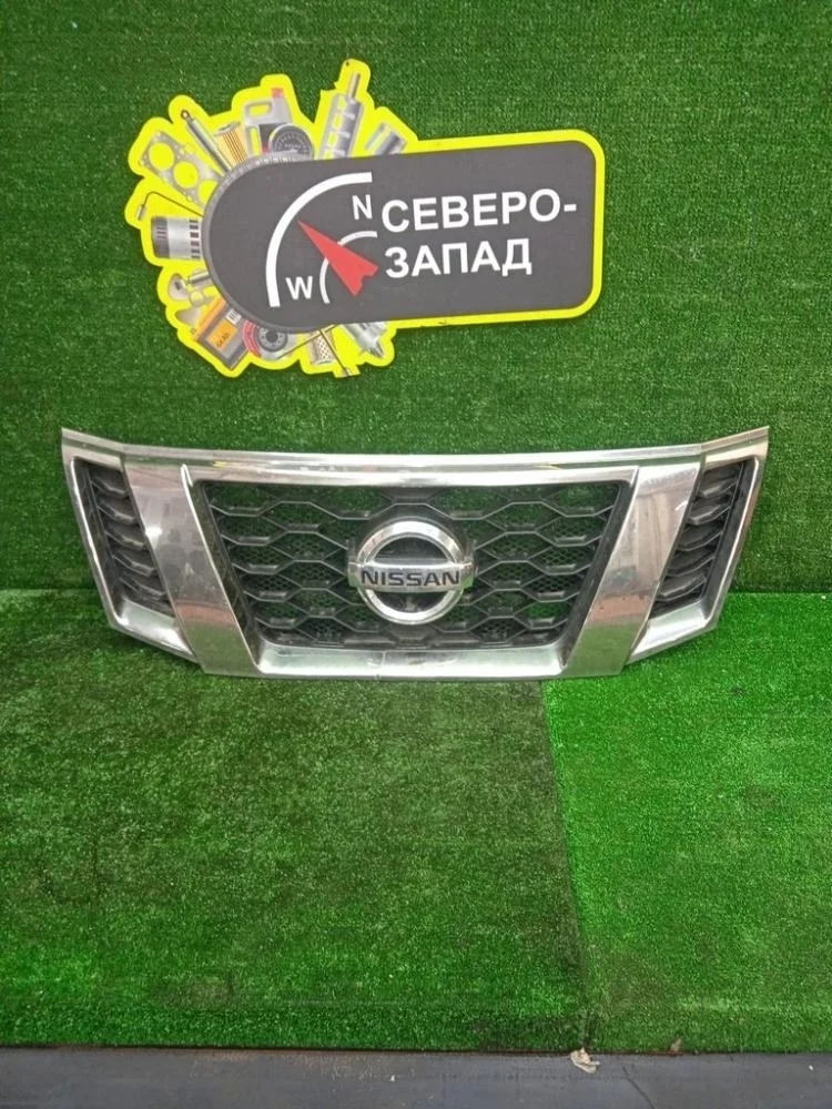 Решетка радиатора Nissan Terrano 2017 6232000Q0C D10 F4R