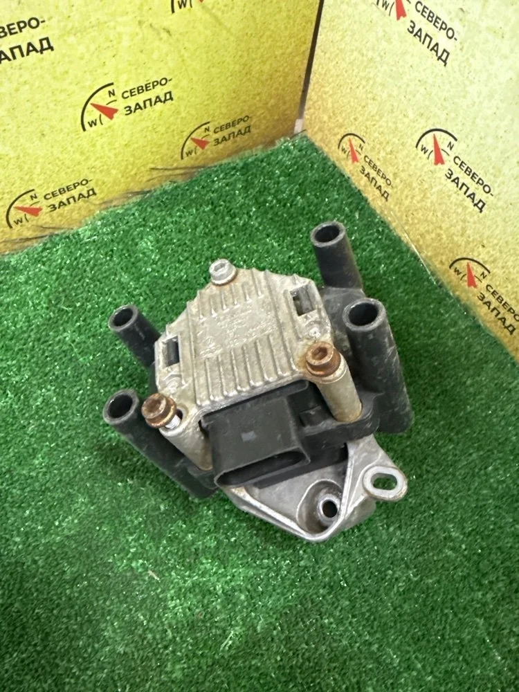 Катушка зажигания Volkswagen Golf 6 032905106B CBZ