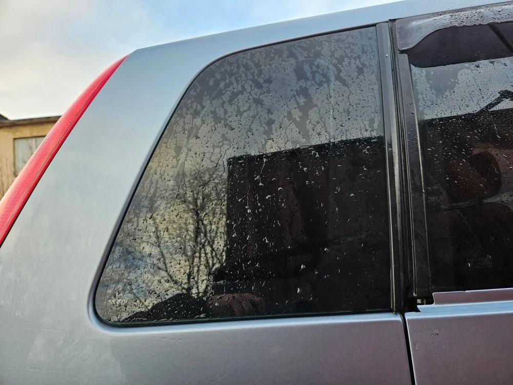 Стекло глухое правое на Ford Fusion дорест