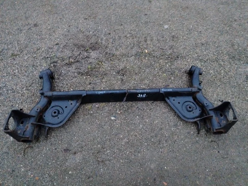 Балка подвески задняя Nissan Juke F15 2011-2020