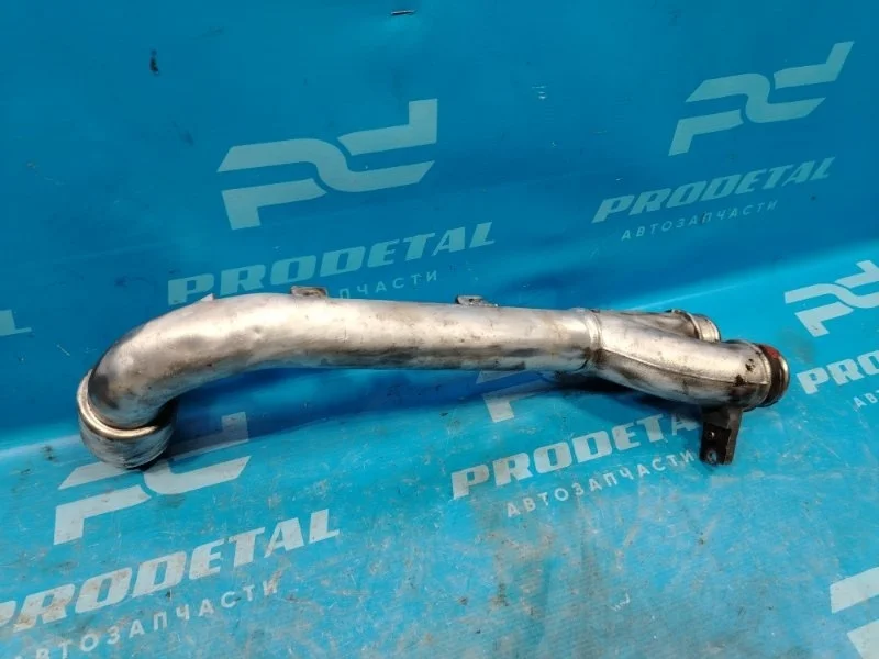 Патрубок интеркулера Volkswagen Touareg 2010-2018