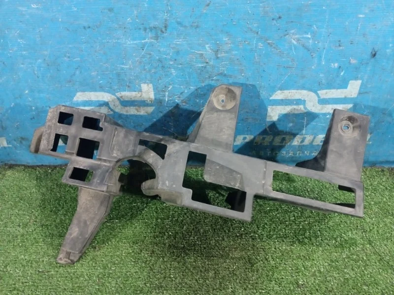 Абсорбер бампера задний левый Renault Logan 2