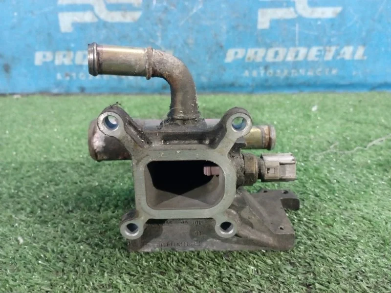 Фланец системы охлаждения Ford C-MAX 2003-2010