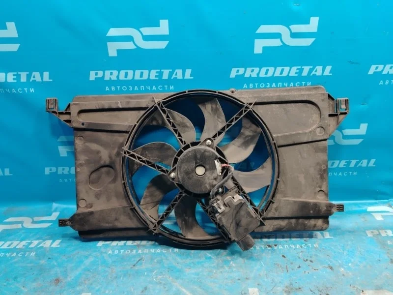 Диффузор вентилятора Ford Focus 2 СЕДАН 2005-2008