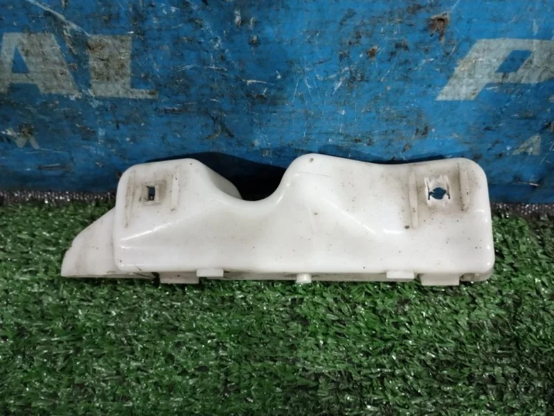 Кронштейн бампера Nissan Qashqai J10 2006-2014