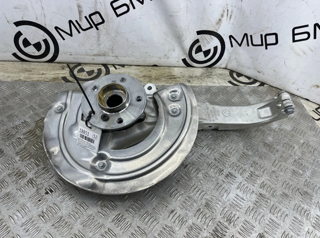 Кулак поворотный BMW X7 xDrive40i LCI 2023 G07