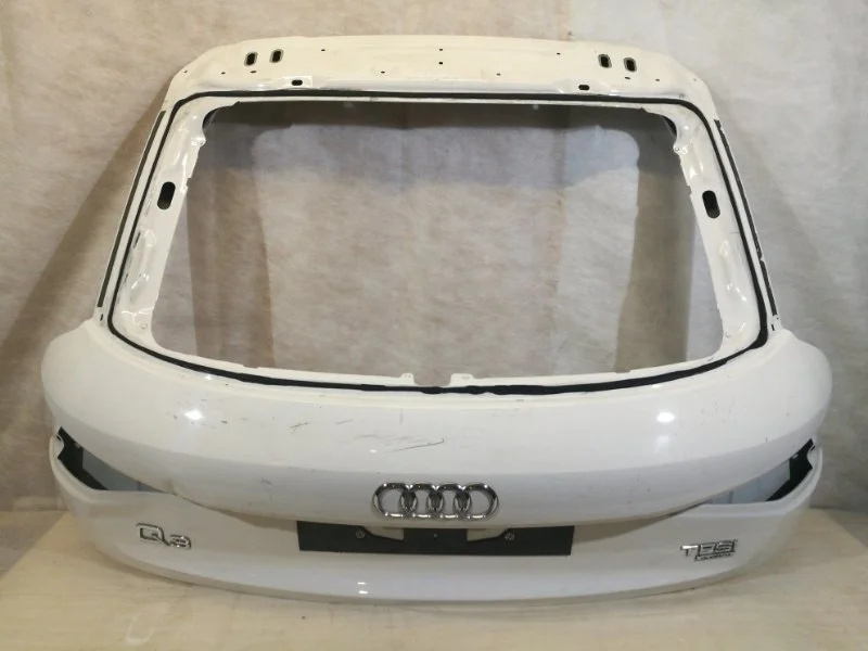 Дверь багажника Audi Q3 2011-2018 8U0827025 8U, задняя