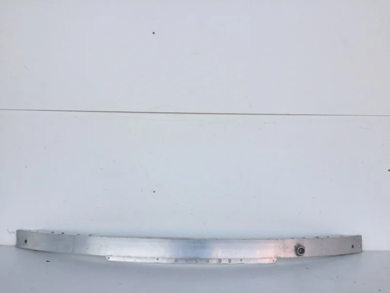 Усилитель бампера Mercedes-Benz -klasse 2011-2015 W204