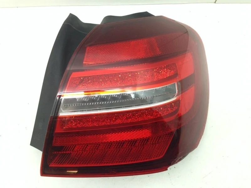 Фонарь Mercedes-Benz GLA-klasse 2013-2017 A1569068400 X156, задний правый