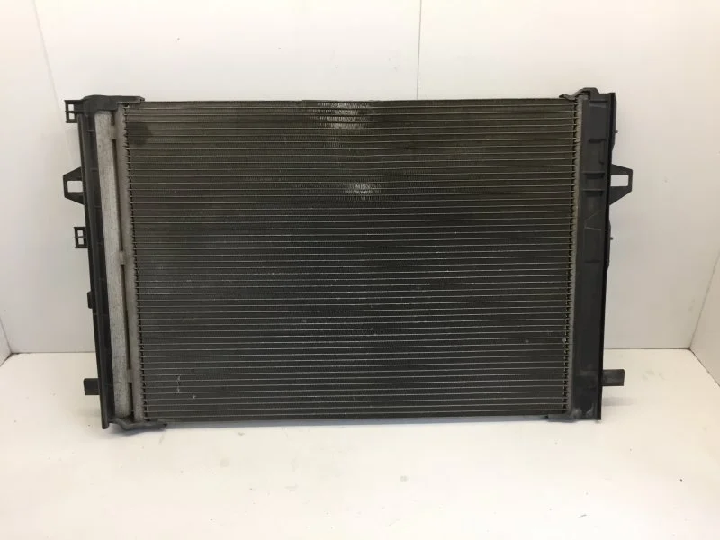 Радиатор кондиционера Mercedes-Benz B-Klasse 2011-2018 A2465000454 W246, передний