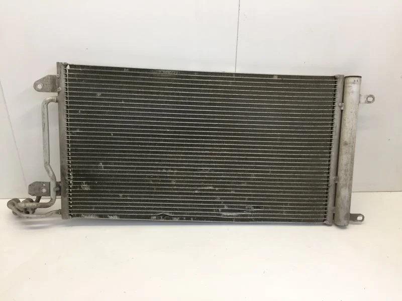 Радиатор кондиционера Volkswagen Polo 2015-2020 6C0816411B 5, передний