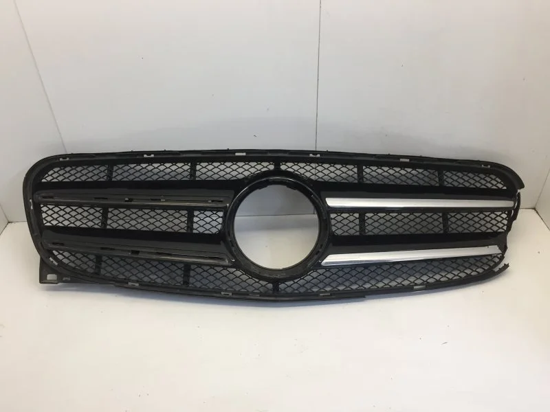 Решётка радиатора Mercedes-Benz GLA-klasse 2013-2020 A1568880460 X156, передняя
