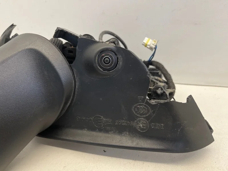 Корпус зеркала Volvo XC90 2016 - 2021 31385640 2, левый