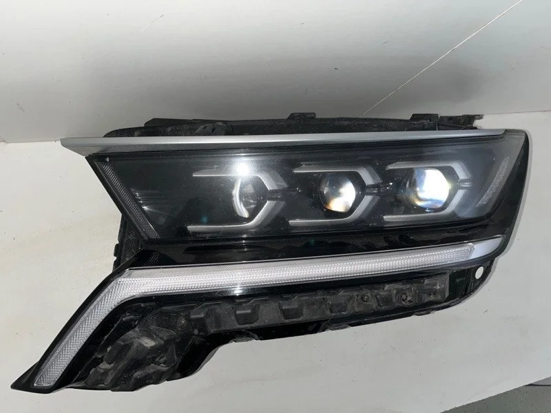 Фара светодиодная Kia Sorento 2020-2021 92101P2120 4, передняя левая