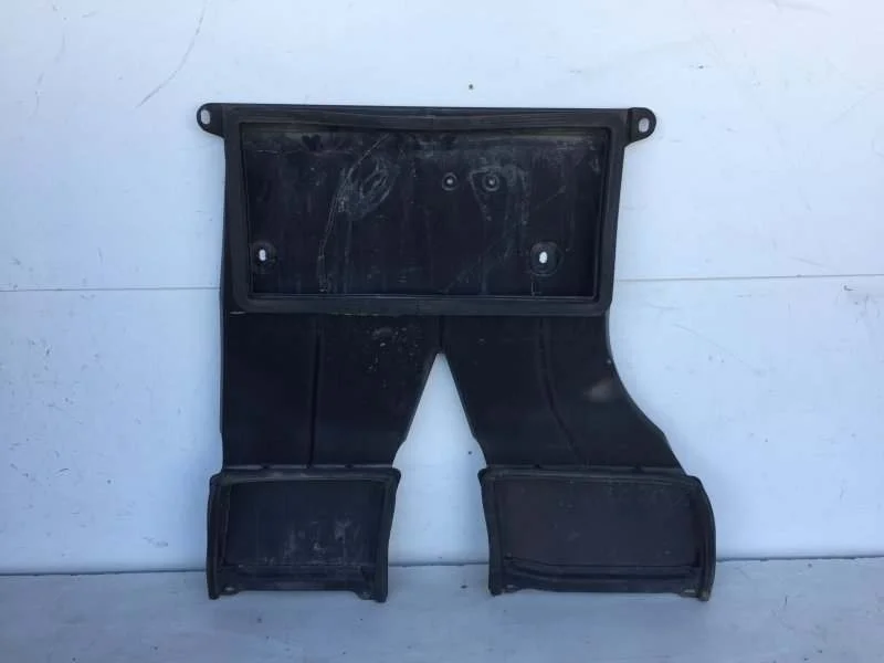 Воздухозаборник Toyota Land Cruiser 2015-2020 5320760170 200, передний